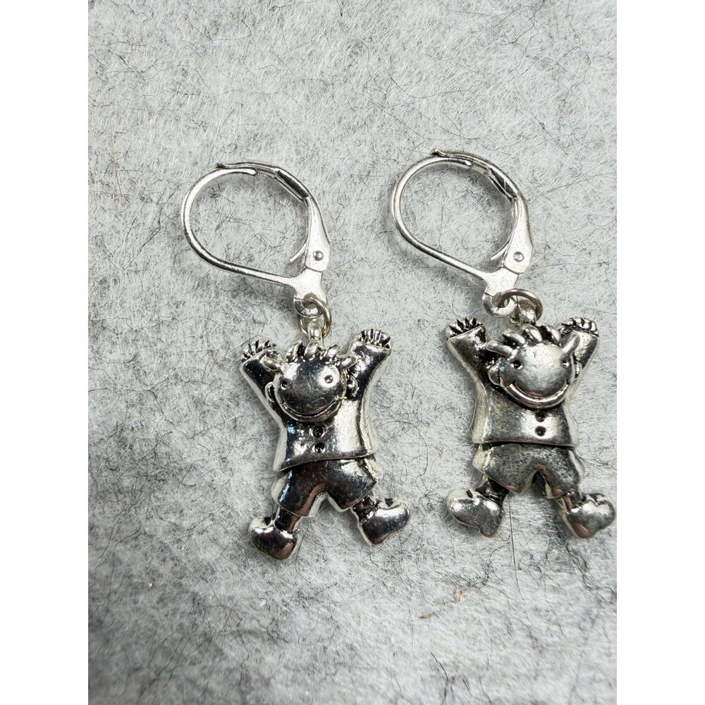 Vintage Silver Tone Happy Child Figural Dangle Leverback Earrings - Picture 3 of 5